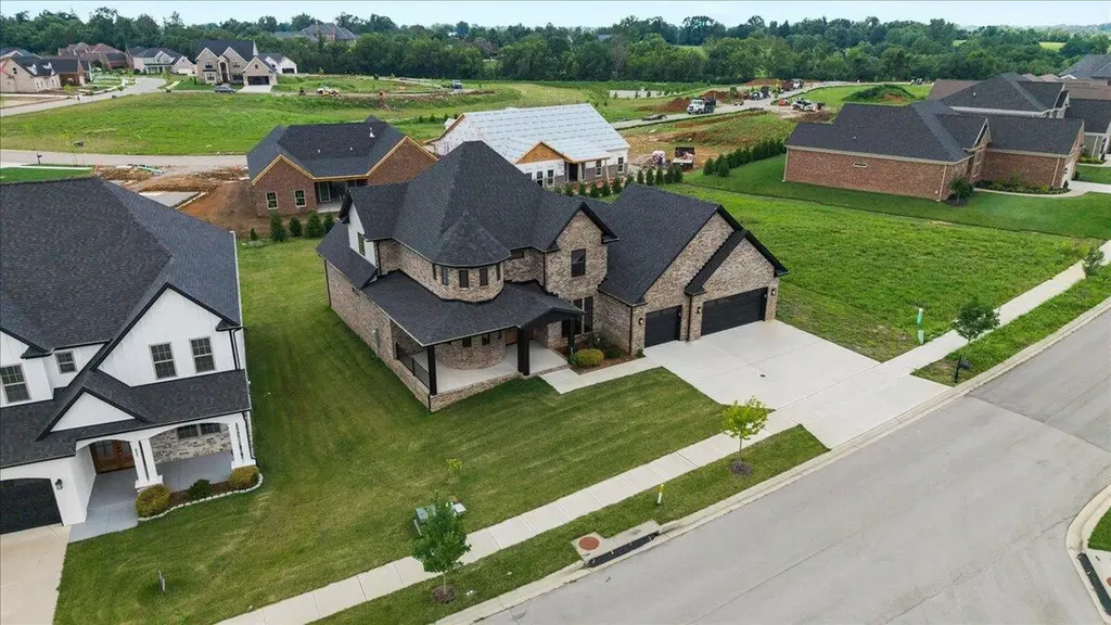 413 Weston Park Lexington KY 40515