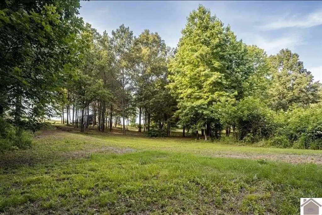 6974 Aurora Highway Benton KY 42025