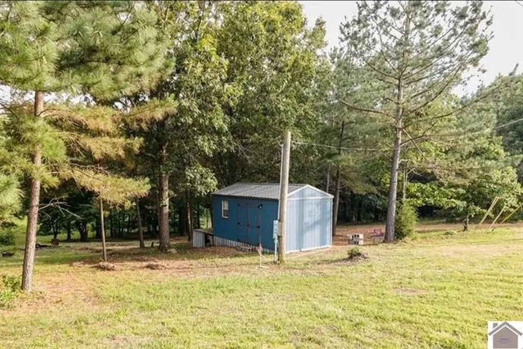 6974 Aurora Highway Benton KY 42025