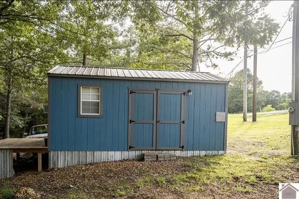 6974 Aurora Highway Benton KY 42025