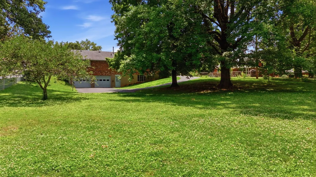 3375 Keithshire Way Lexington KY 40503