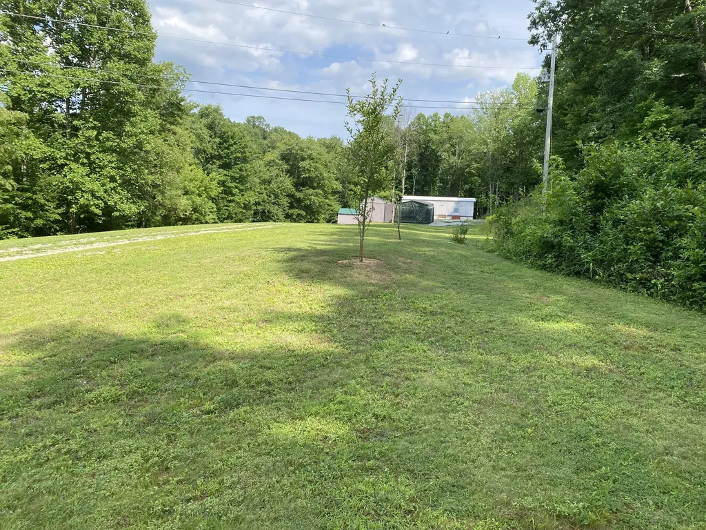 75 Walnut Road Lily KY 40740