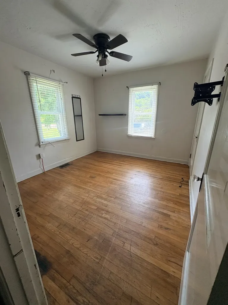 89 Morton Street South Shore KY 41175