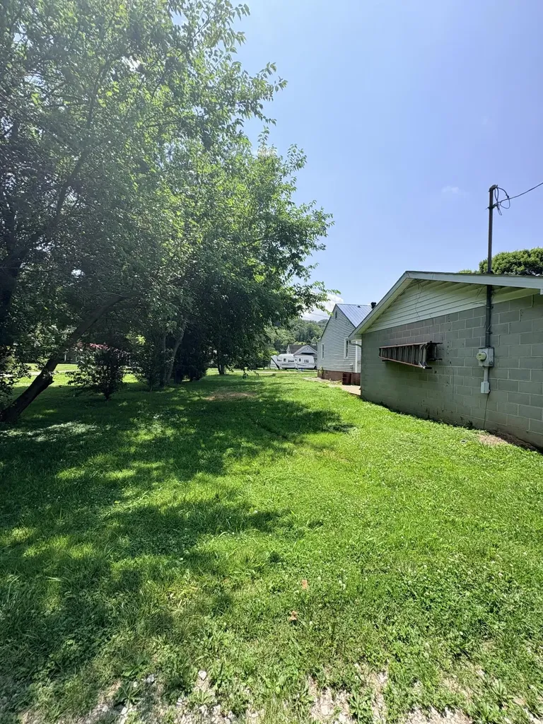 89 Morton Street South Shore KY 41175