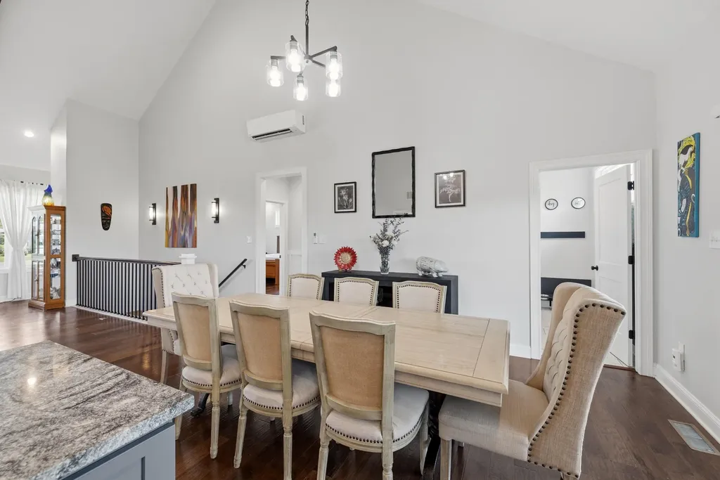 76 Woodspoint Drive Lancaster KY 40444