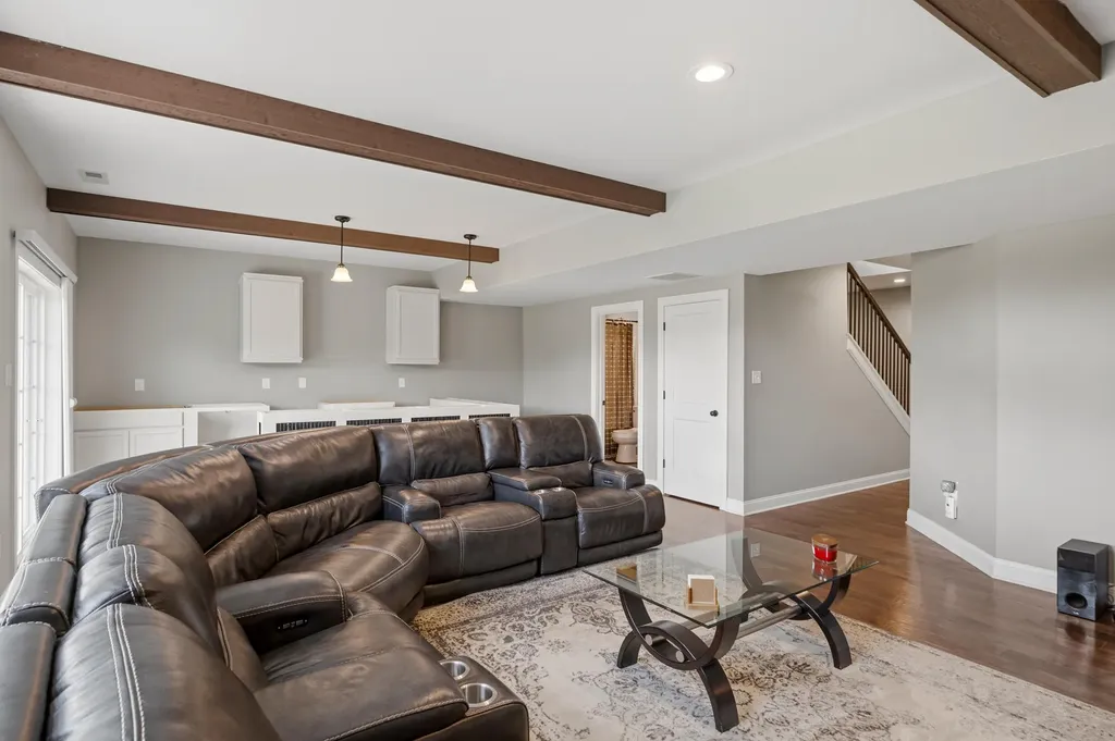 76 Woodspoint Drive Lancaster KY 40444