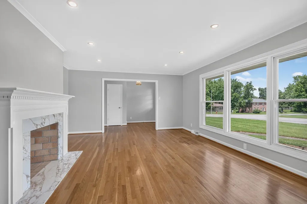 100 Natchez Trace Nicholasville KY 40356