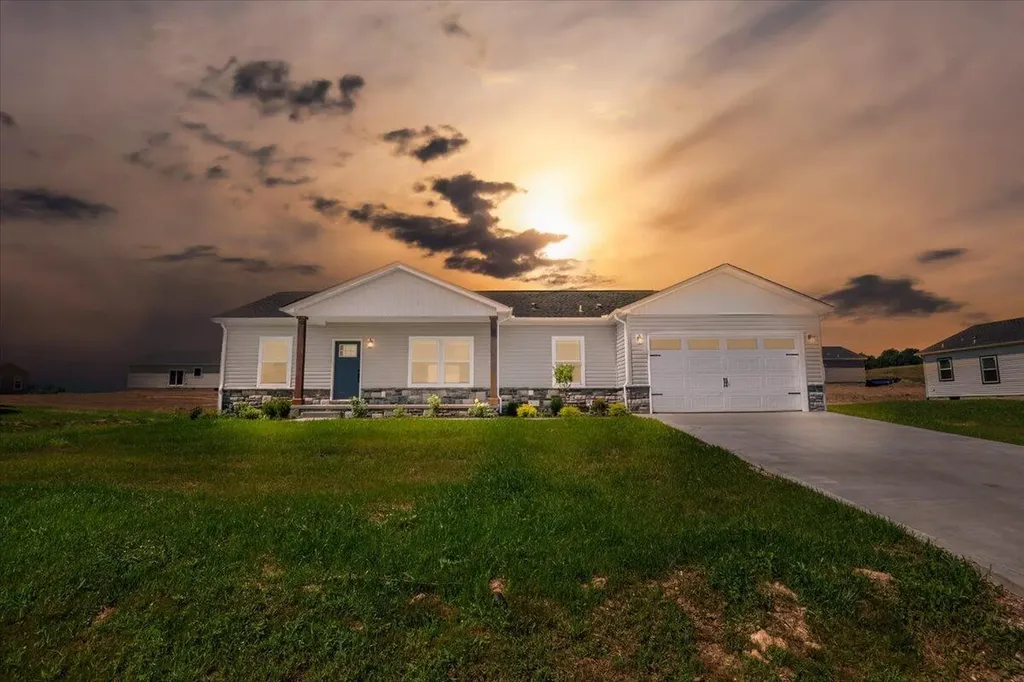 785 Sam Black Road London KY 40741