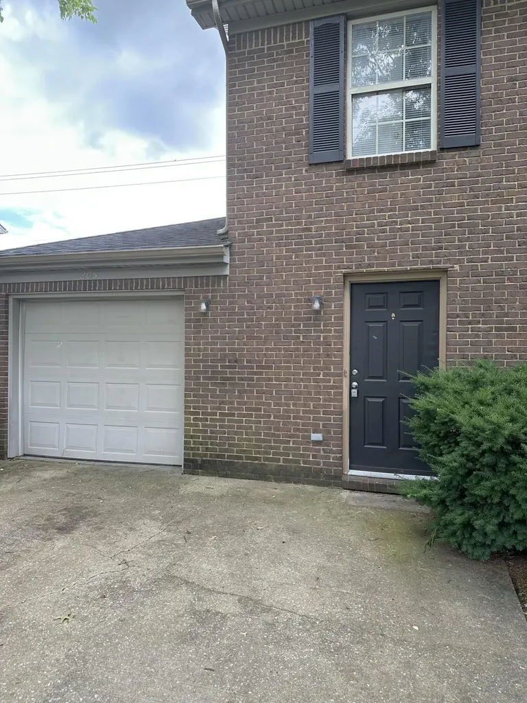 205 Tanbark Drive Georgetown KY 40324