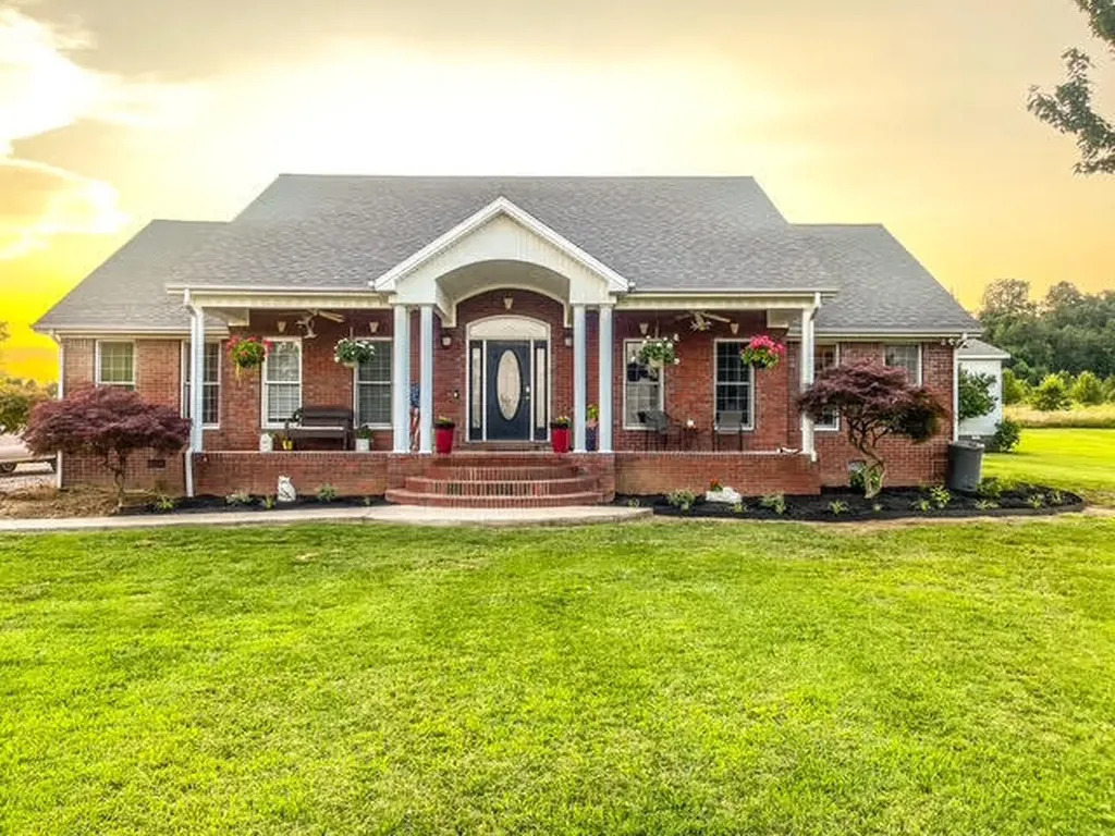 9860 Cerulean-sinking Fork Road Cerulean KY 42215