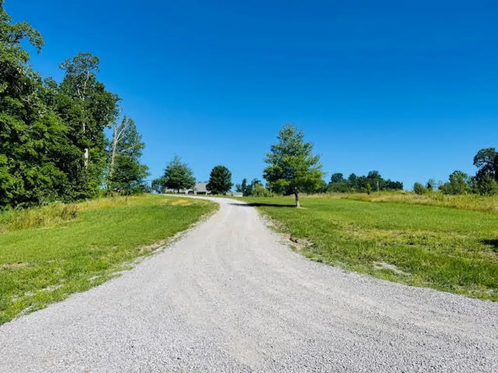 9860 Cerulean-sinking Fork Road Cerulean KY 42215