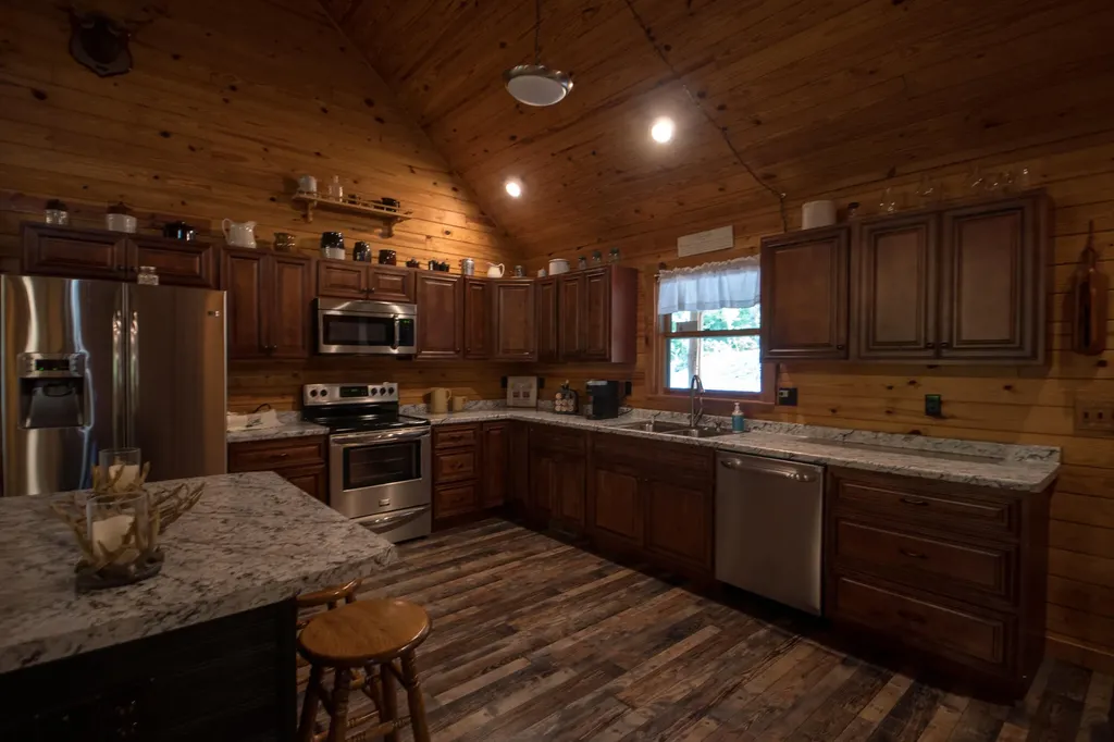 189 Ronnie Sexton Road Monticello KY 42633