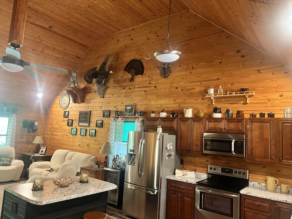 189 Ronnie Sexton Road Monticello KY 42633