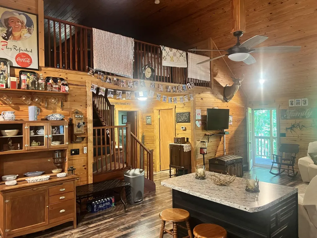 189 Ronnie Sexton Road Monticello KY 42633
