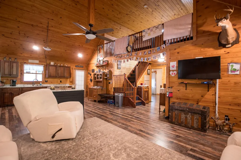 189 Ronnie Sexton Road Monticello KY 42633
