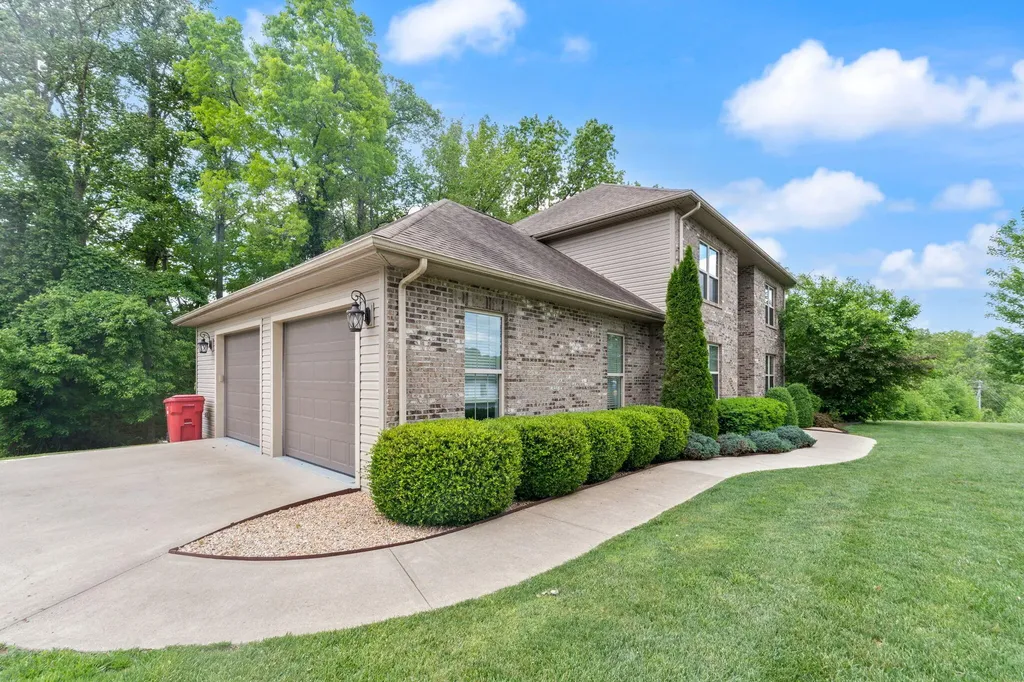 397 Arden Drive London KY 40741