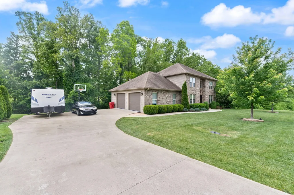 397 Arden Drive London KY 40741