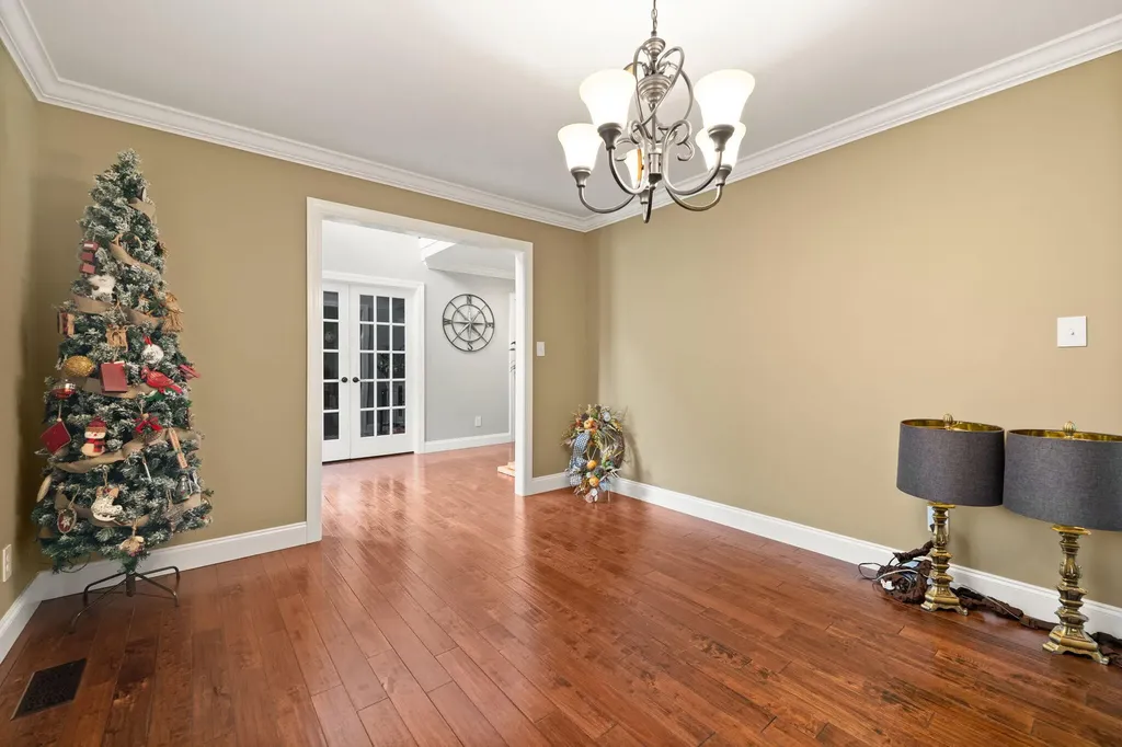 397 Arden Drive London KY 40741