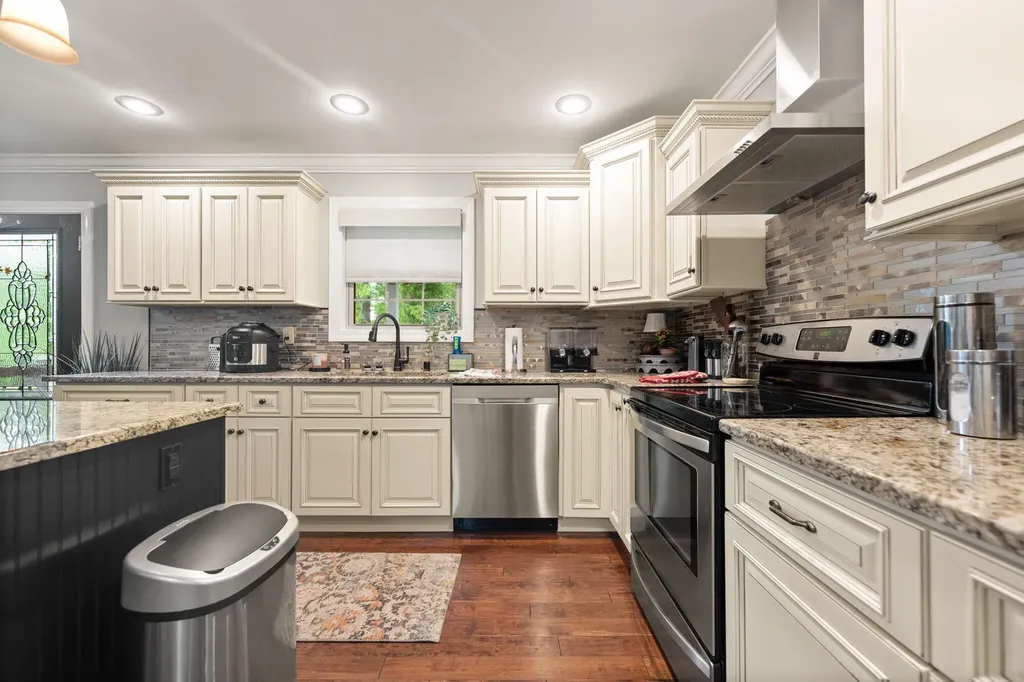 397 Arden Drive London KY 40741