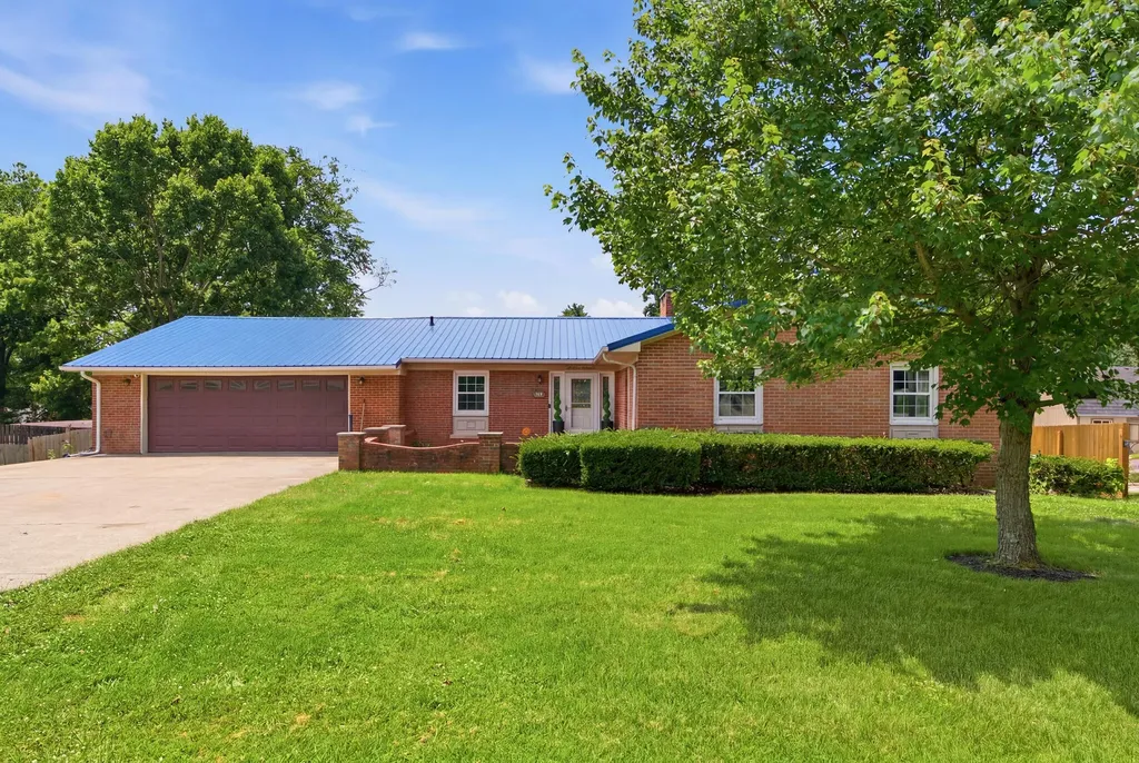 206 Hiawatha Trail Georgetown KY 40324