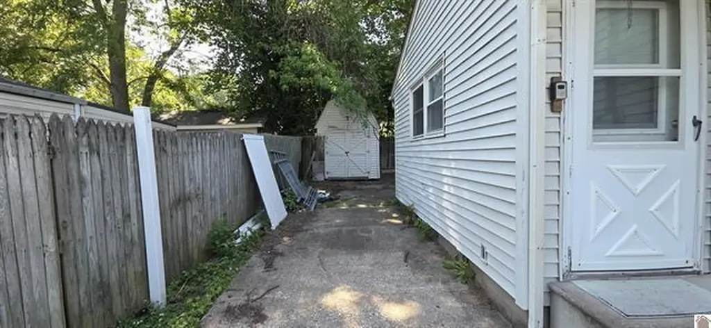 3301 Schneidman Road Paducah KY 42003