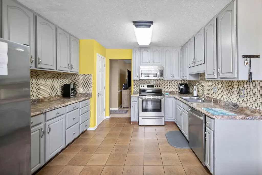 119 Carriage Way Hopkinsville KY 42240