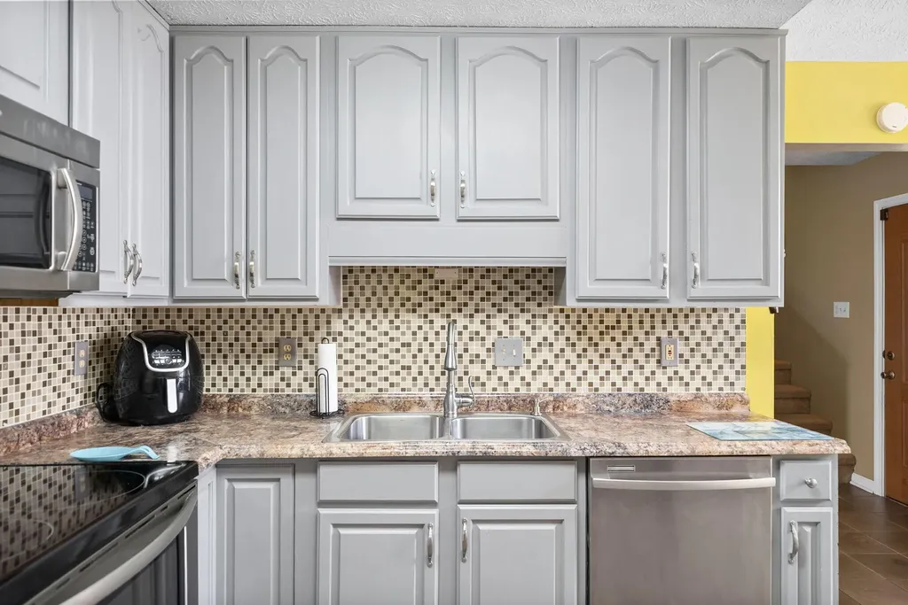 119 Carriage Way Hopkinsville KY 42240