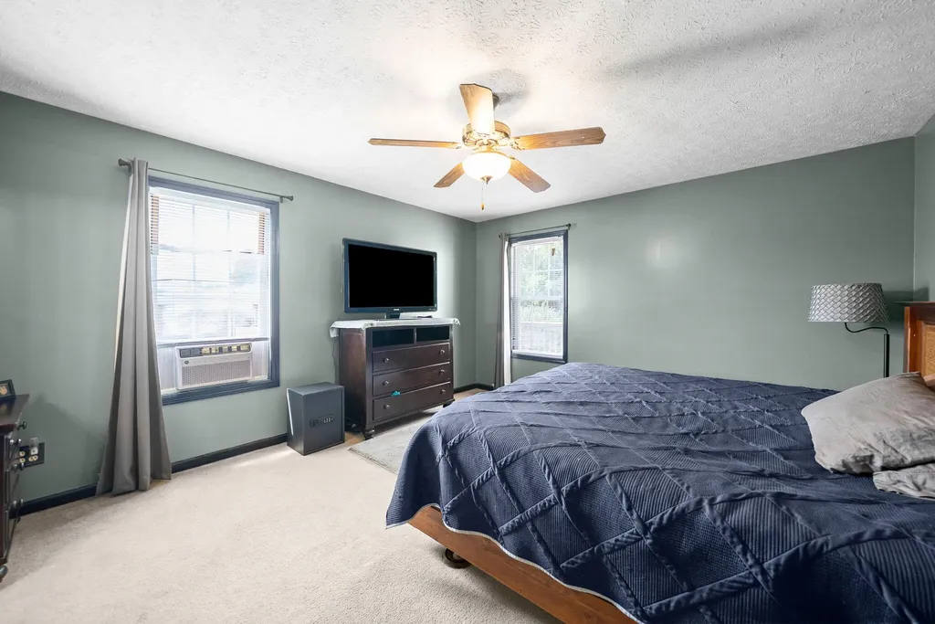 119 Carriage Way Hopkinsville KY 42240