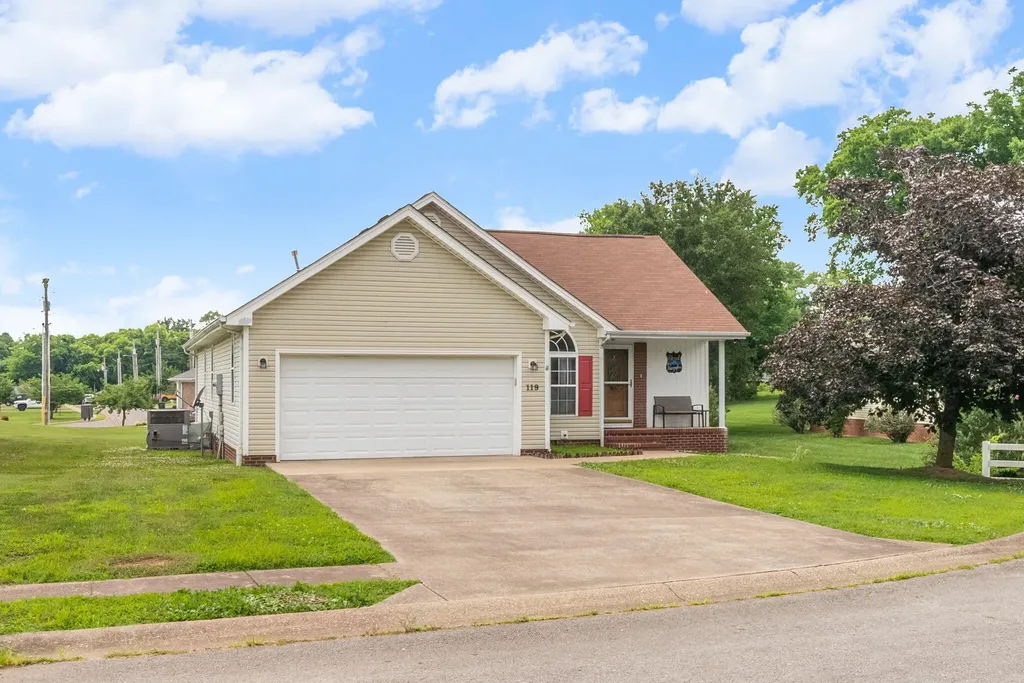 119 Carriage Way Hopkinsville KY 42240