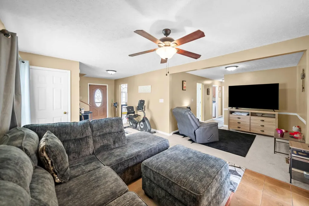 119 Carriage Way Hopkinsville KY 42240