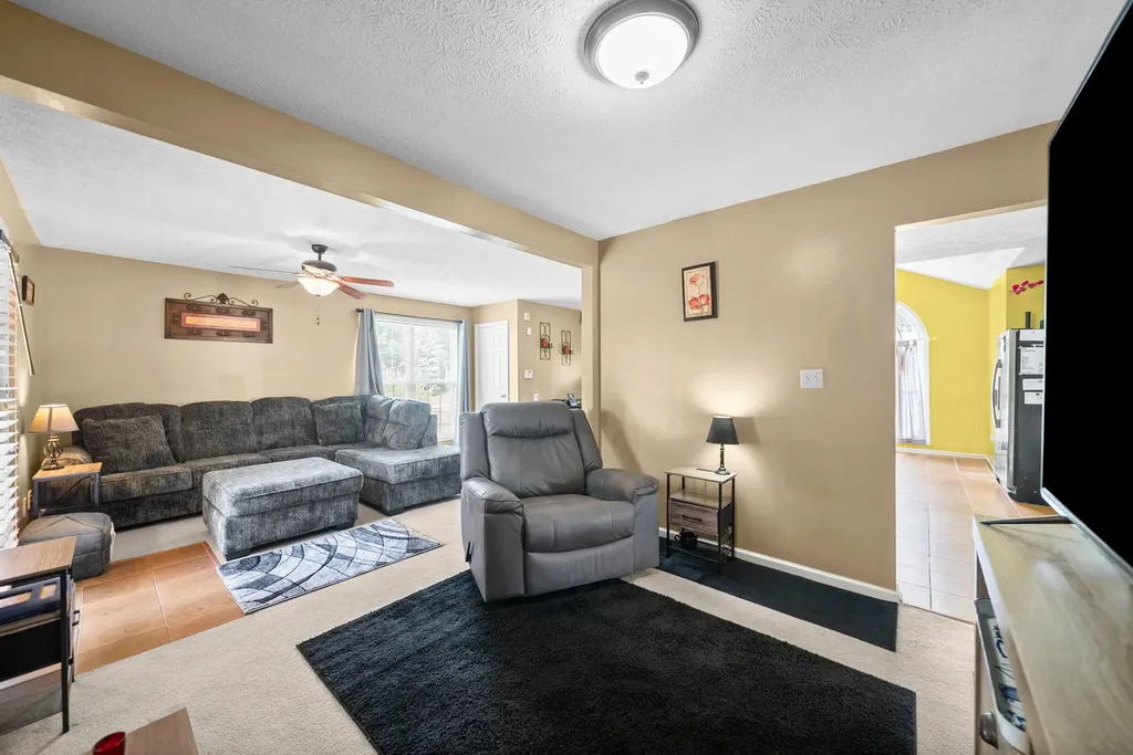119 Carriage Way Hopkinsville KY 42240