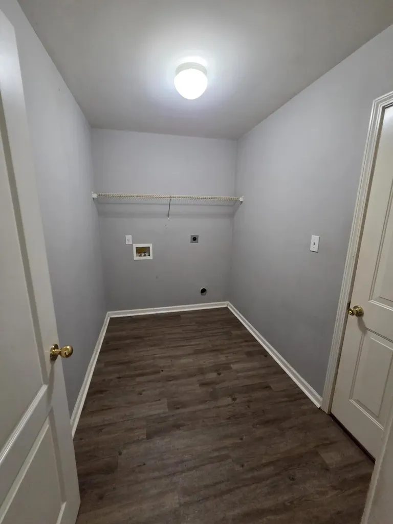 141 Mcconnells Trace Lexington KY 40511