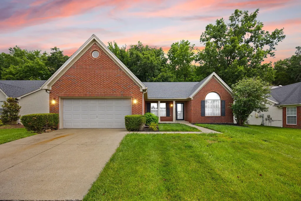 9017 Black Powder Lane Louisville KY 40228
