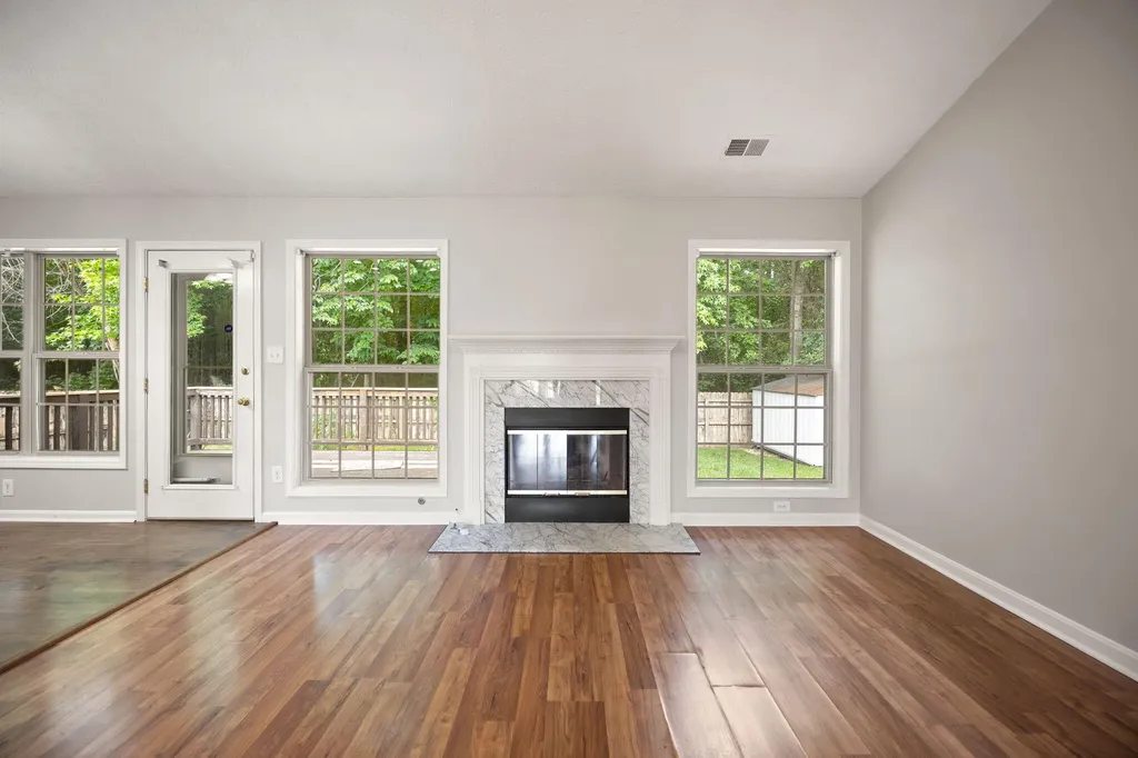 9017 Black Powder Lane Louisville KY 40228