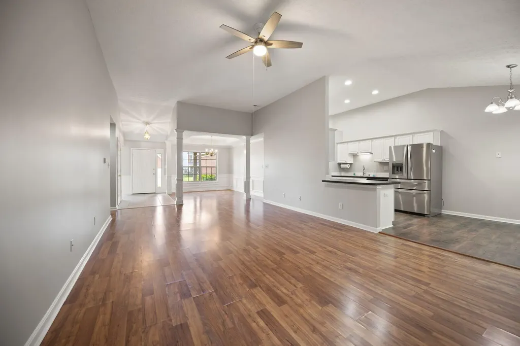 9017 Black Powder Lane Louisville KY 40228