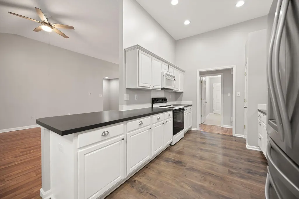 9017 Black Powder Lane Louisville KY 40228