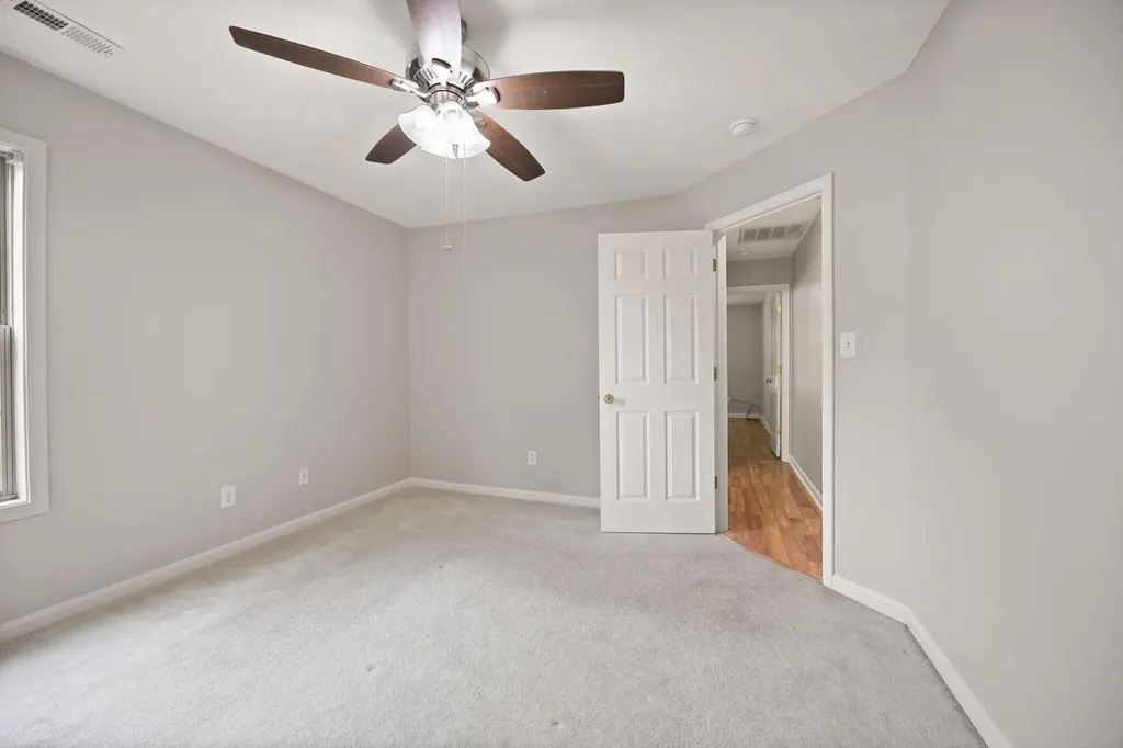 9017 Black Powder Lane Louisville KY 40228