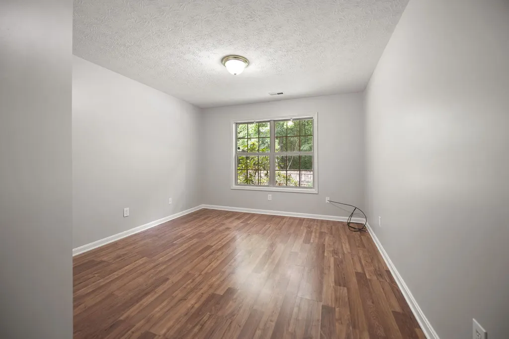 9017 Black Powder Lane Louisville KY 40228