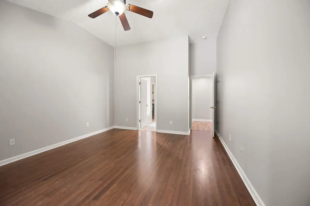 9017 Black Powder Lane Louisville KY 40228