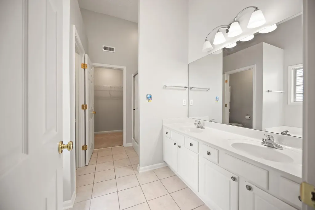 9017 Black Powder Lane Louisville KY 40228