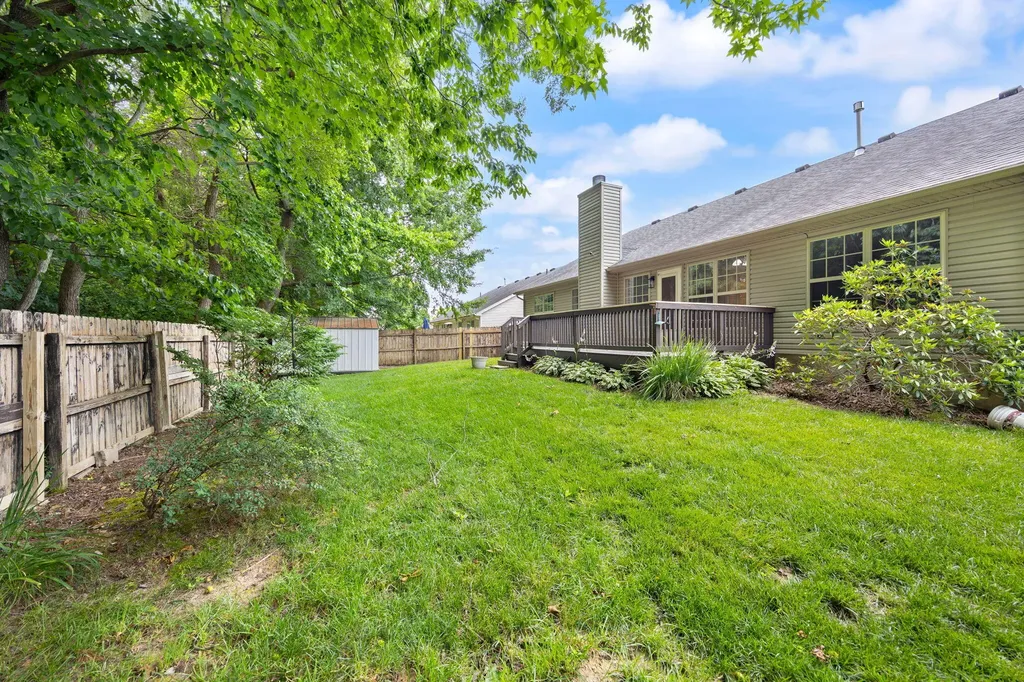 9017 Black Powder Lane Louisville KY 40228