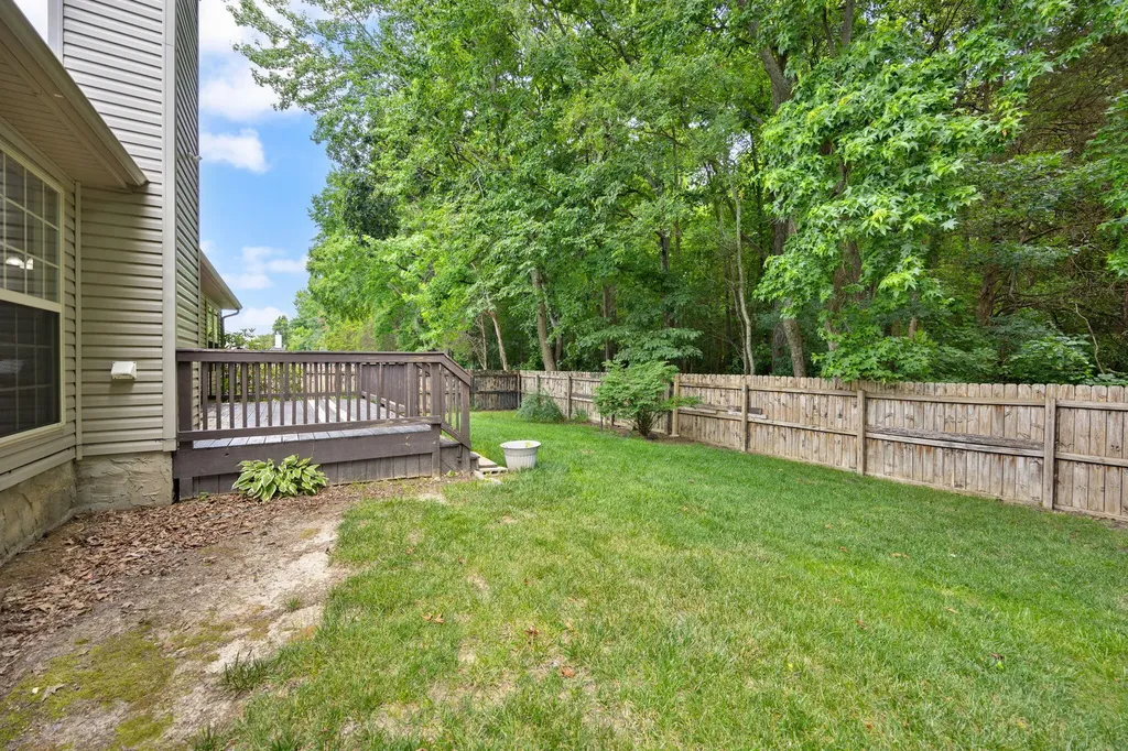 9017 Black Powder Lane Louisville KY 40228