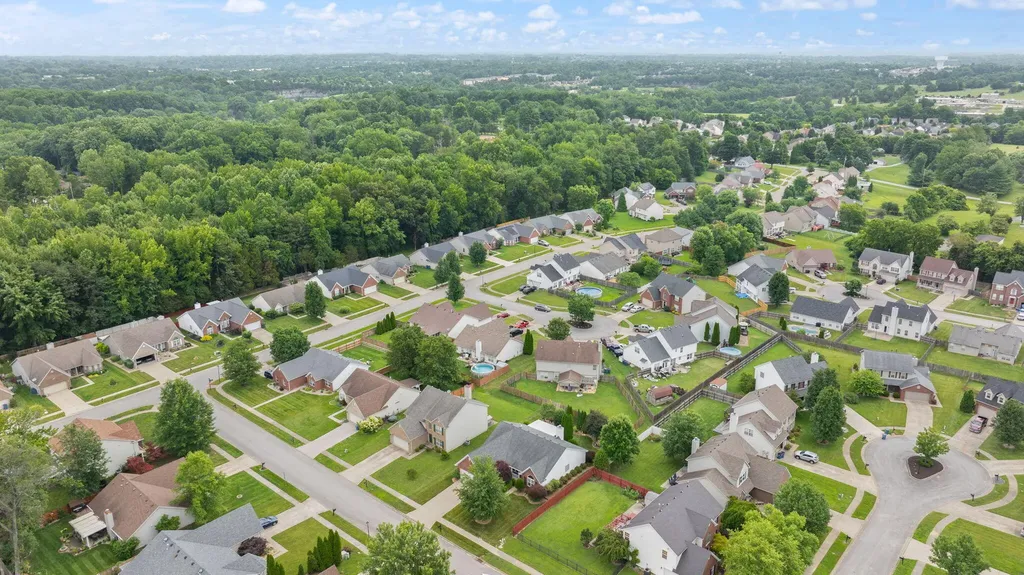 9017 Black Powder Lane Louisville KY 40228