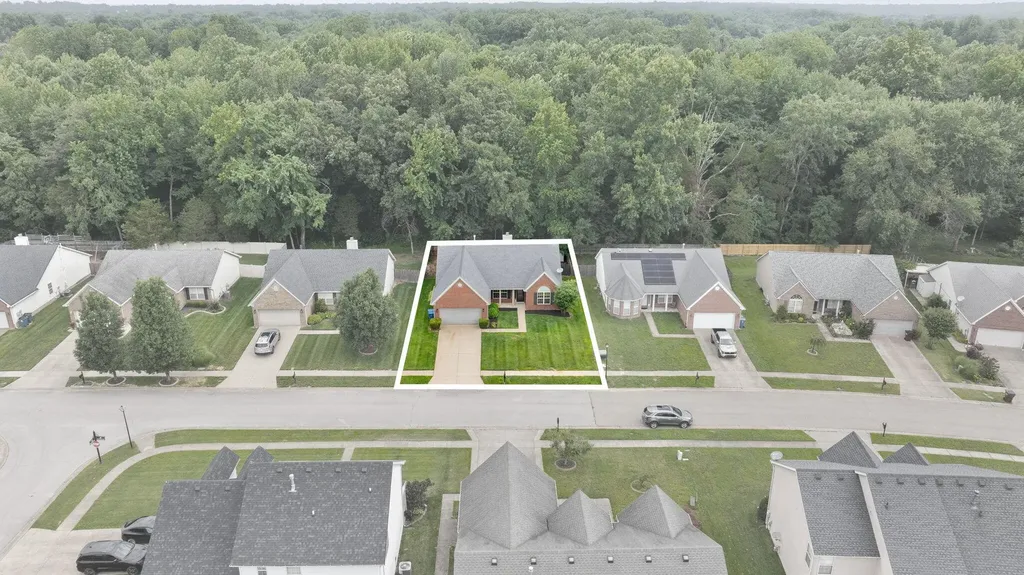 9017 Black Powder Lane Louisville KY 40228