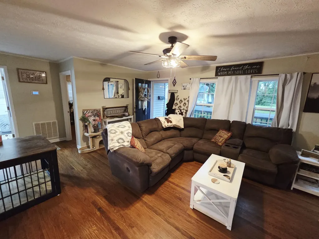 305 W 6th Street Benton KY 42025