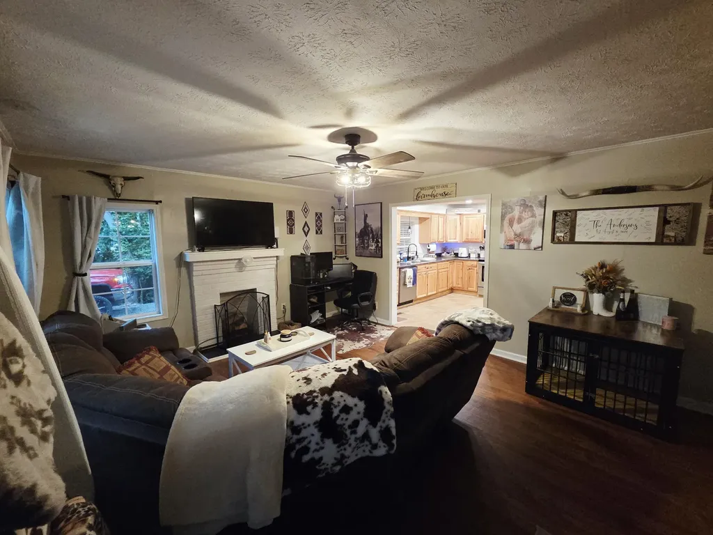 305 W 6th Street Benton KY 42025