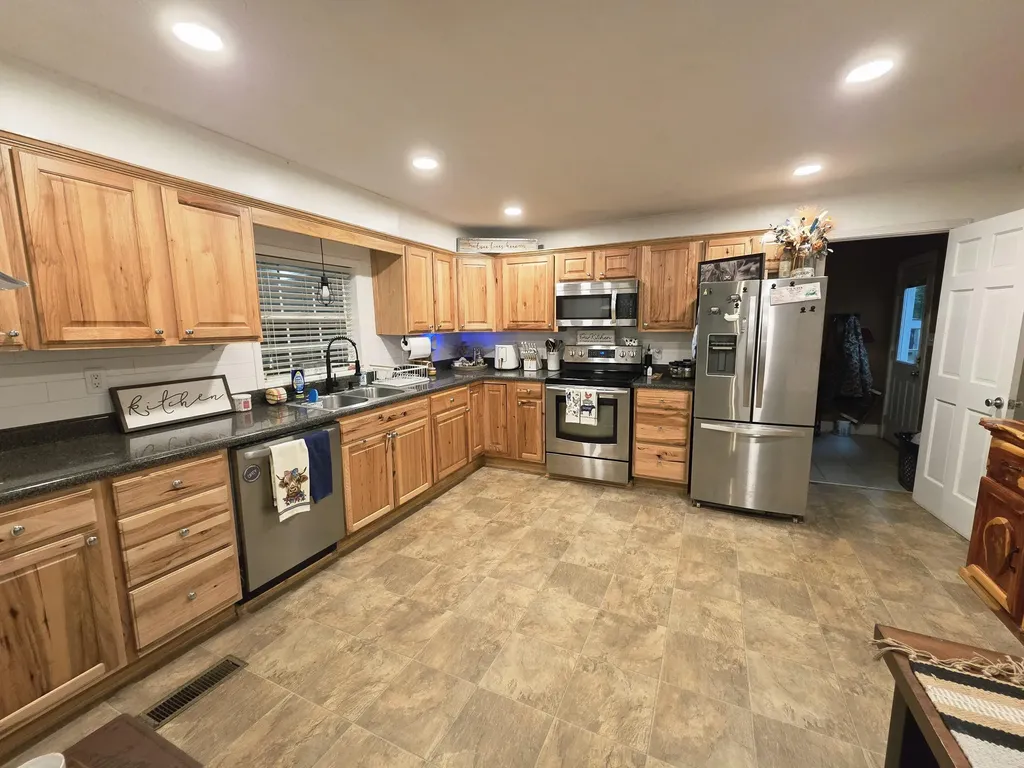 305 W 6th Street Benton KY 42025