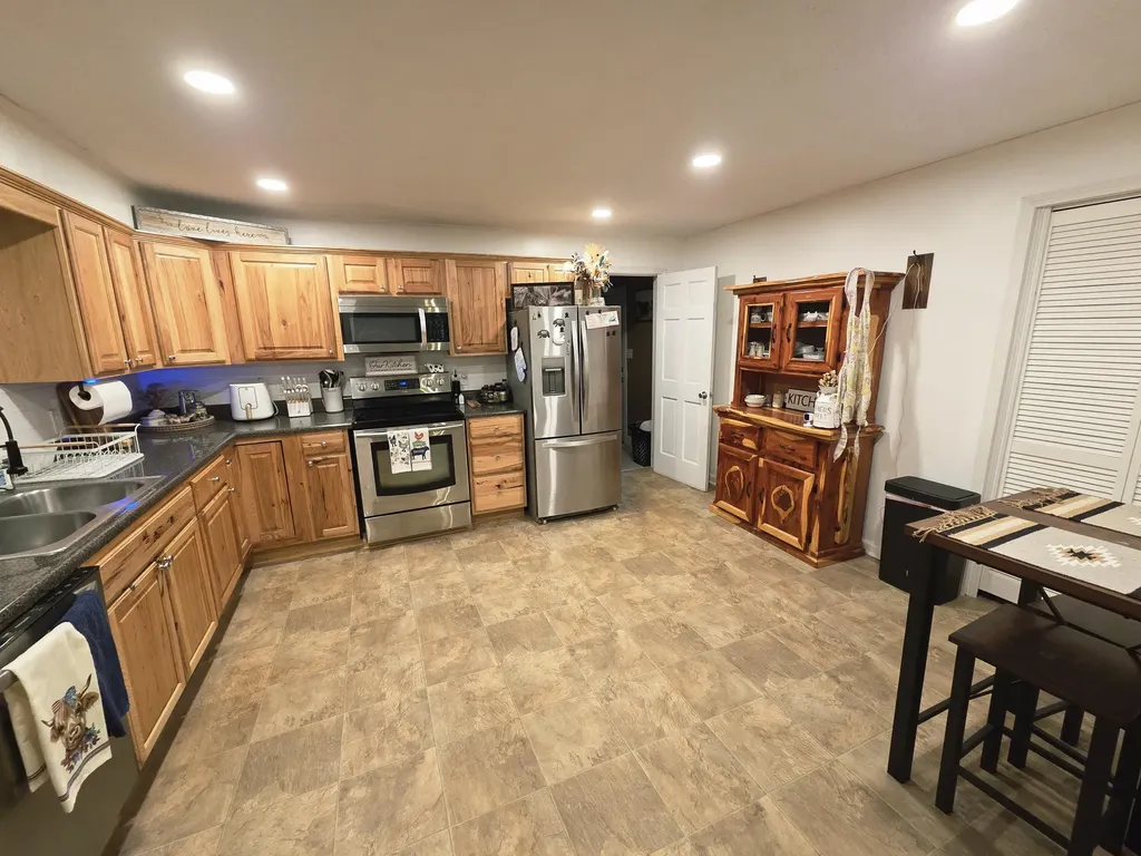 305 W 6th Street Benton KY 42025