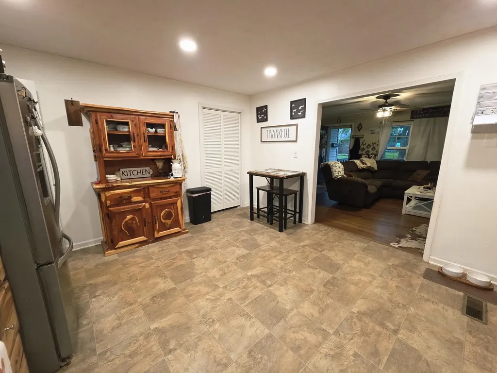 305 W 6th Street Benton KY 42025