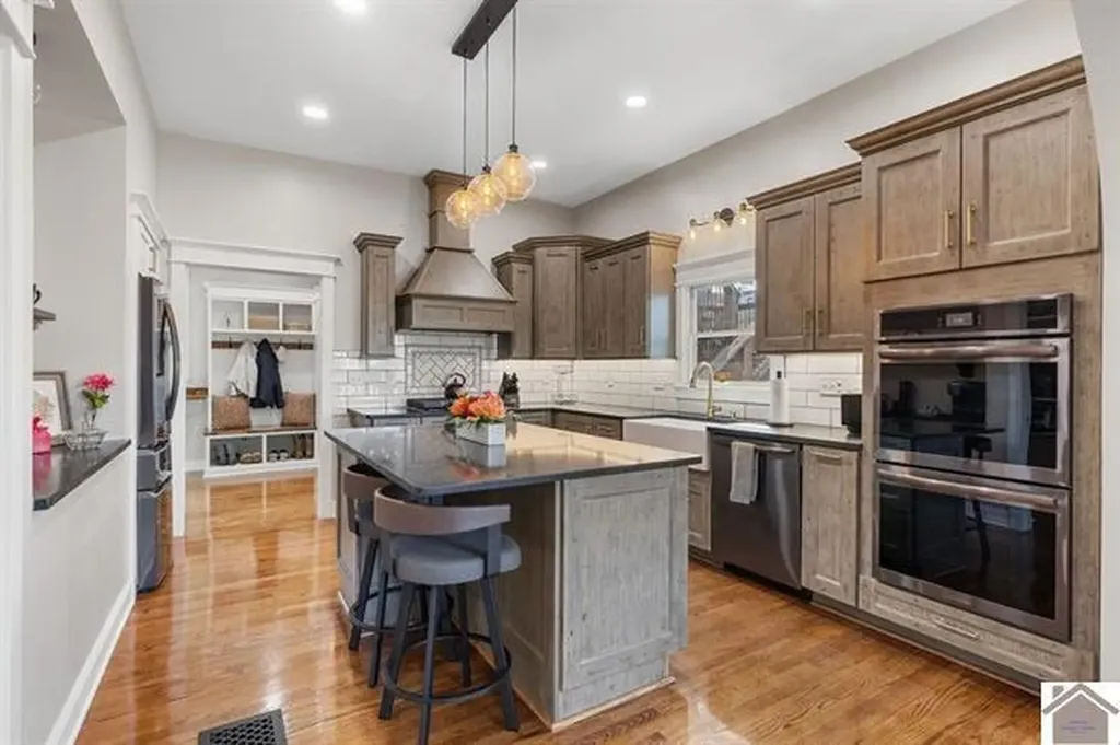 321 N 8th Street Paducah KY 42001